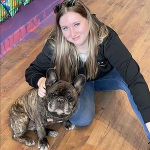 Meet your Posher, Josee